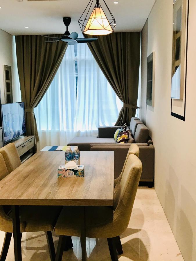 Sky Suites Klcc By Luna Kuala Lumpur Esterno foto